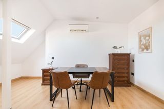 Ático en alquiler en Valdeacederas en Madrid