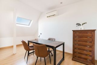 Ático en alquiler en Valdeacederas en Madrid