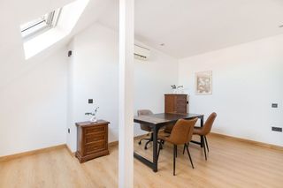 Ático en alquiler en Valdeacederas en Madrid