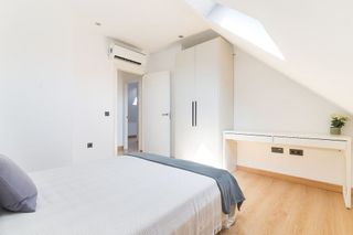 Ático en alquiler en Valdeacederas en Madrid