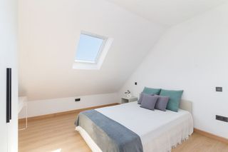 Ático en alquiler en Valdeacederas en Madrid