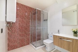 Ático en alquiler en Valdeacederas en Madrid