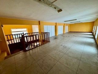 Local comercial en venta en Centro - Ayuntamiento en Santander