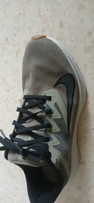 Botines Nike  originales Verdes y Negras