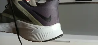 Botines Nike  originales Verdes y Negras