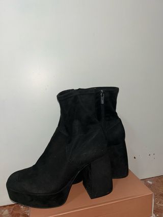 Botas tacón velvet Pull&Bear talla 39