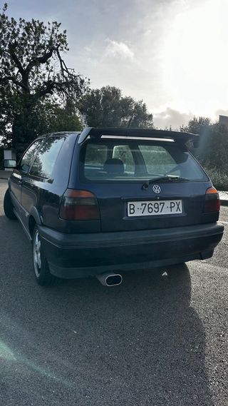 Volkswagen Golf GTI