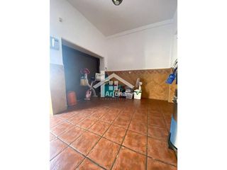 Casa en venta en Lucena