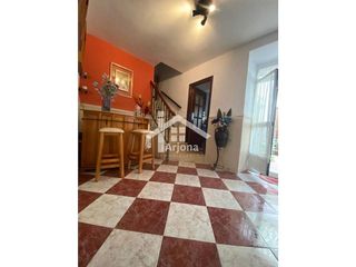 Casa en venta en Lucena