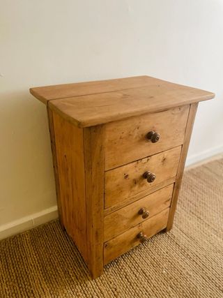 Cómoda de madera final siglo XIX