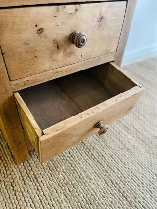 Cómoda de madera final siglo XIX