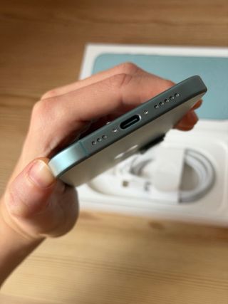 iPhone 16 Azul 128GB