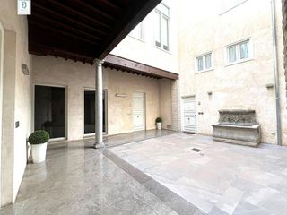 Local comercial en venta en San Matías - Realejo en Granada