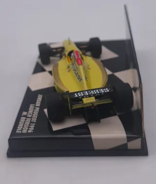 JORDAN PEUGEOT 1996 M. BRUNDLE 1:43 MINICHAMPS