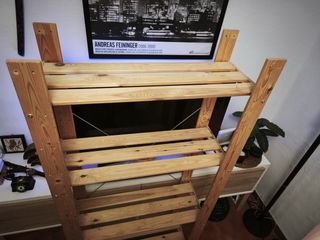 Estantería de madera