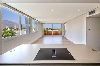 Piso en venta en Nueva Andalucía centro en Marbella