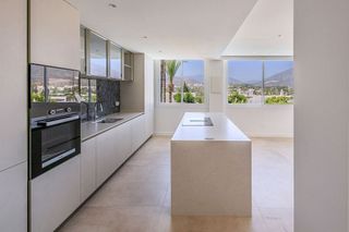 Piso en venta en Nueva Andalucía centro en Marbella