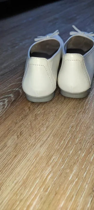 Zapatos planos blancos talla 39