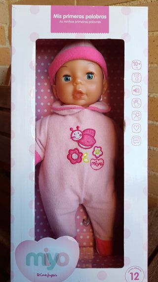 Muñeca Mis Primeras Palabras 12 sonidos diferentes