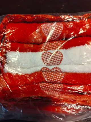 6 Asciugamani Ospite Cuori Rossi e Bianchi