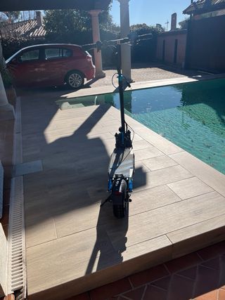 SMARTGYRO Speedway Patinete Eléctrico con casco