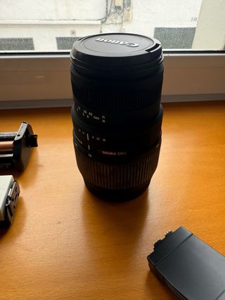 Canon EOS 550D Reflex + Accesorios