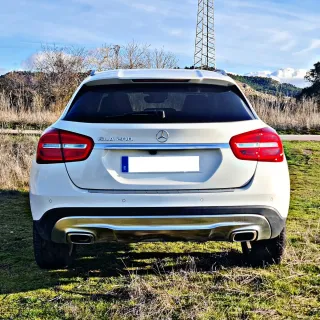 Mercedes-Benz GLA 200 - 156CV