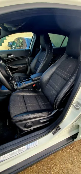 Mercedes-Benz GLA 200 - 156CV