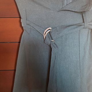 Pantalón negro de talle alto