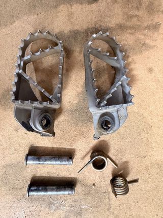 Sherco enduro 250/300 estriberas Originales