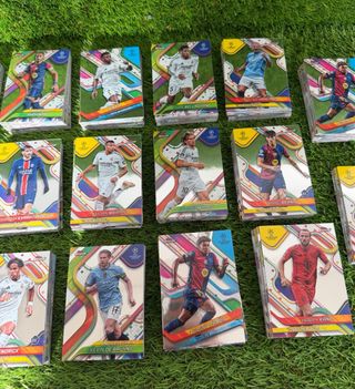 Lote de 414 cromos variados – Topps Finest UEFA