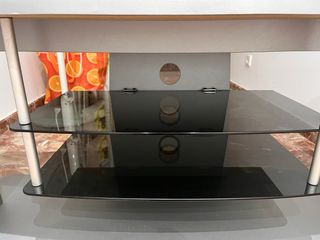 Mueble TV salón cristal y metal gris