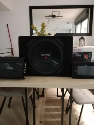 Subwoofer Kenwood para coche