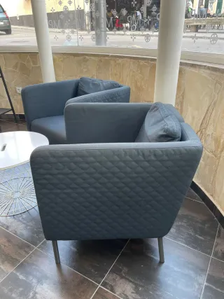 Conjunto 2 sillones y mesa auxiliar