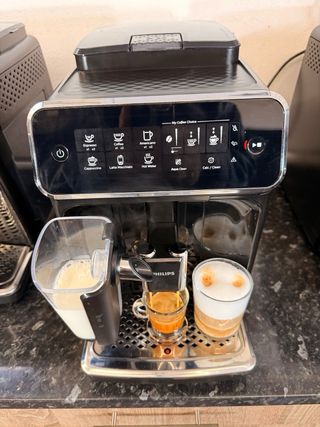 Cafetera Philips Serie 3200