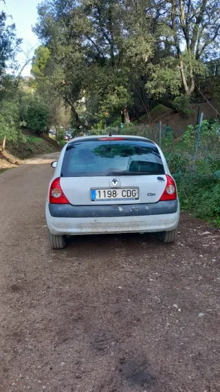Renault Clio 2003