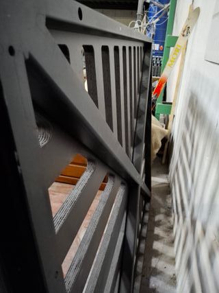 Cancelación o cama flotante 190x144 cm