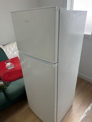 Nevera Candy buen estado