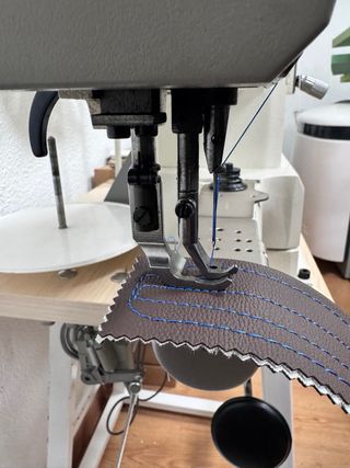 Máquina de coser industrial triple arrastre