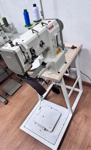 Máquina de coser industrial triple arrastre