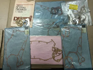 Juntas derbi variant antigua,se vende todo junto