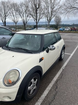 MINI Mini One 2010