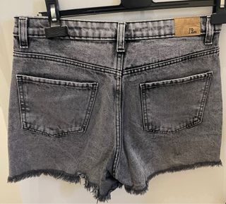 Shorts I Am grigio scuro con frange Tg M