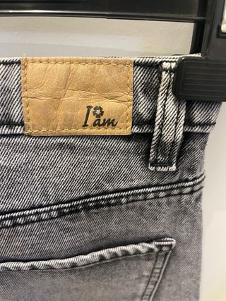 Shorts I Am grigio scuro con frange Tg M