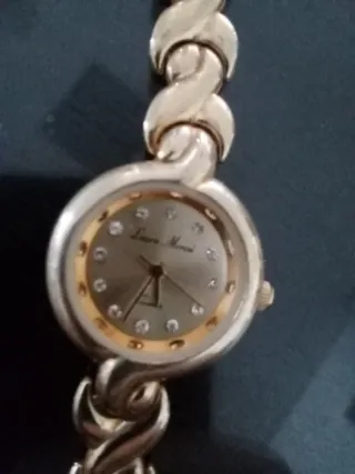 Reloj Laura Merosi Dorado Mujer