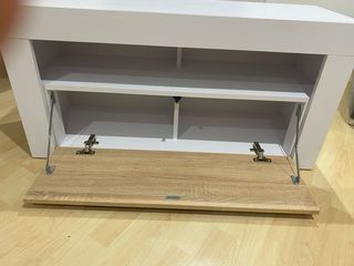 Mueble TV blanco y madera