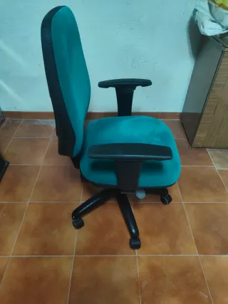 Silla de oficina ergonómica