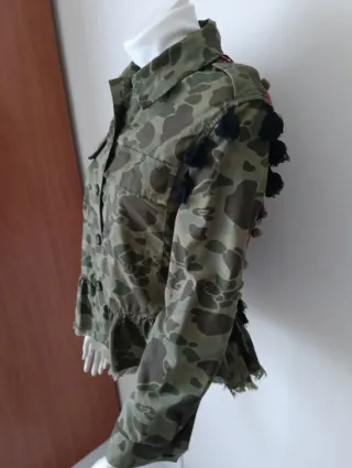 Chaqueta Zara Militar Bordada