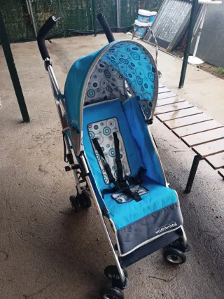 Carro de paseo azul bebé. Marca; voltereta.