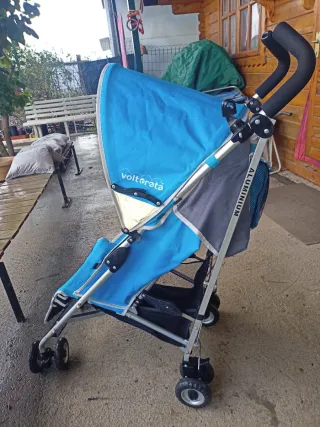 Carro de paseo azul bebé. Marca; voltereta.